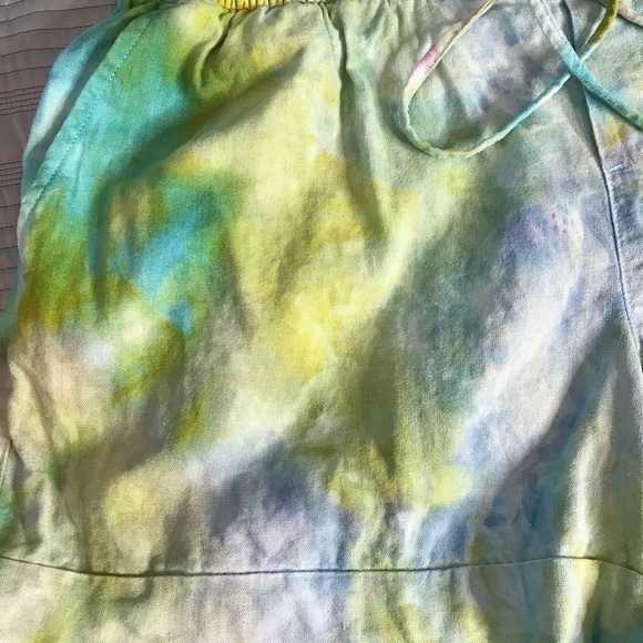 Hand tie dyed shorts rayon linen L ocean colors green blue yellow - Picture 3 of 10
